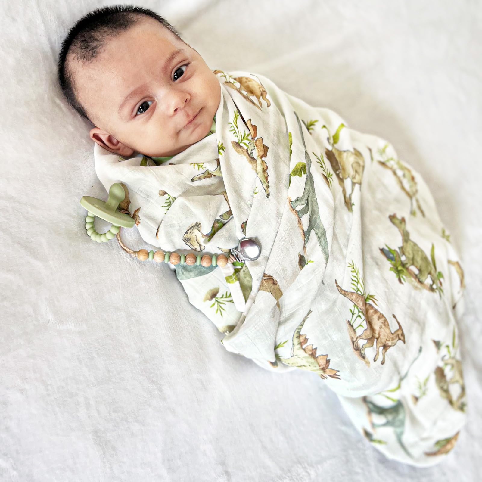 LifeTree Muslin Swaddle Blankets, Baby Swaddling Wrap Nursery Blanket Unisex, Soft 70% Viscose from Bamboo and 30% Cotton, Large 47 x 47 inches, Bear & Checkered Swaddle Blanket