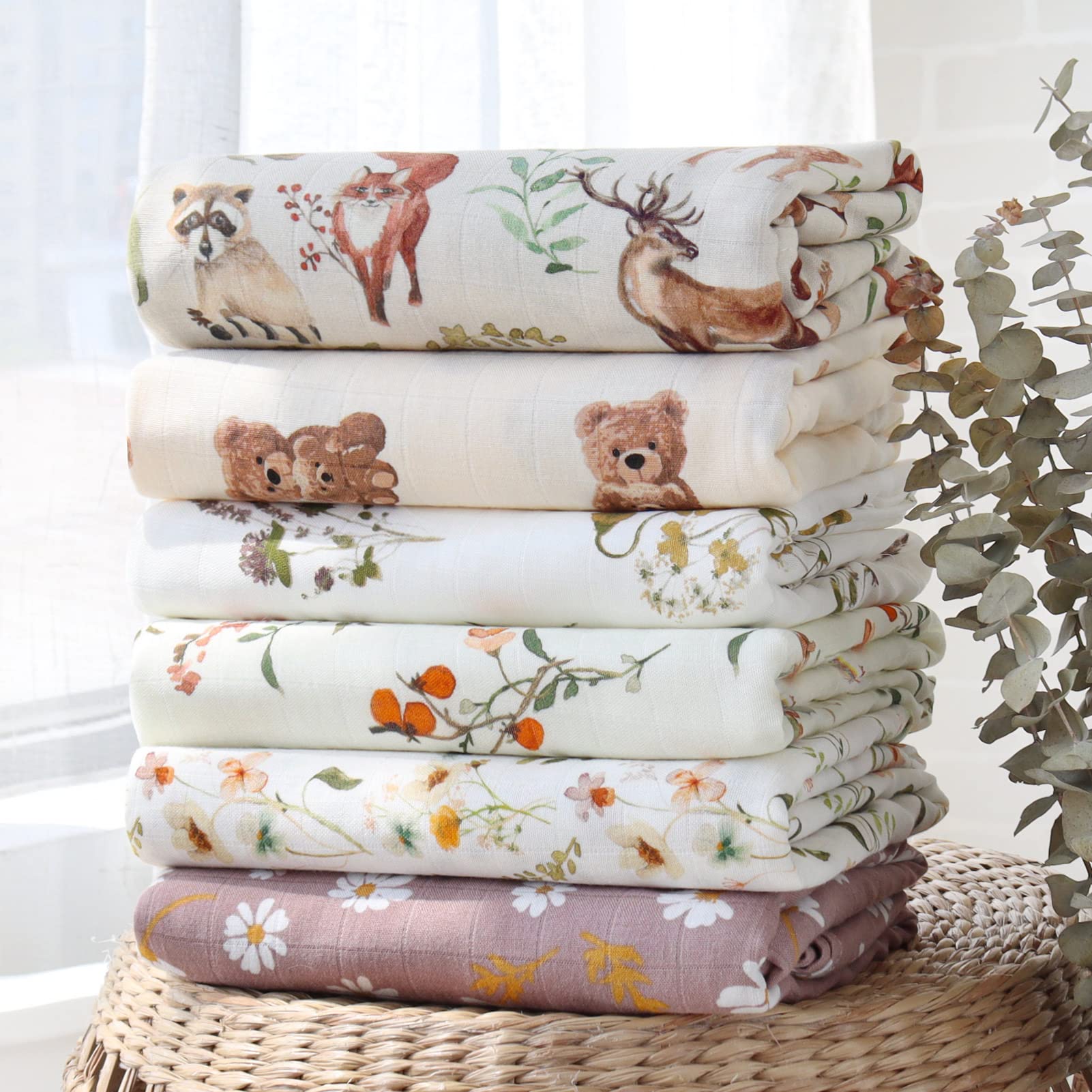 LifeTree Muslin Swaddle Blankets, Baby Swaddling Wrap Nursery Blanket Unisex, Soft 70% Viscose from Bamboo and 30% Cotton, Large 47 x 47 inches, Bear & Checkered Swaddle Blanket