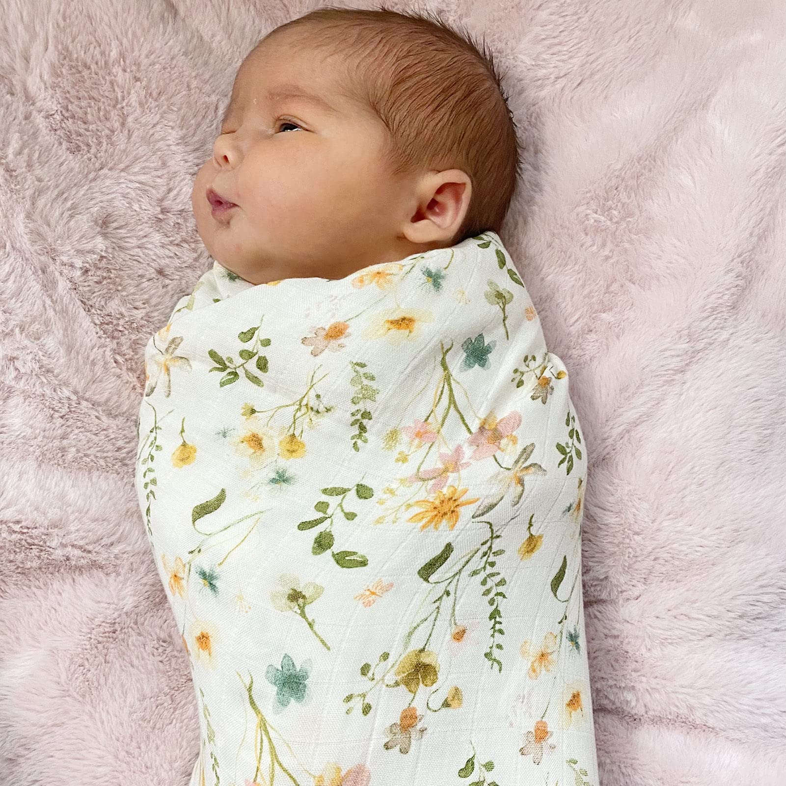 LifeTree Muslin Swaddle Blankets, Baby Swaddling Wrap Nursery Blanket Unisex, Soft 70% Viscose from Bamboo and 30% Cotton, Large 47 x 47 inches, Bear & Checkered Swaddle Blanket