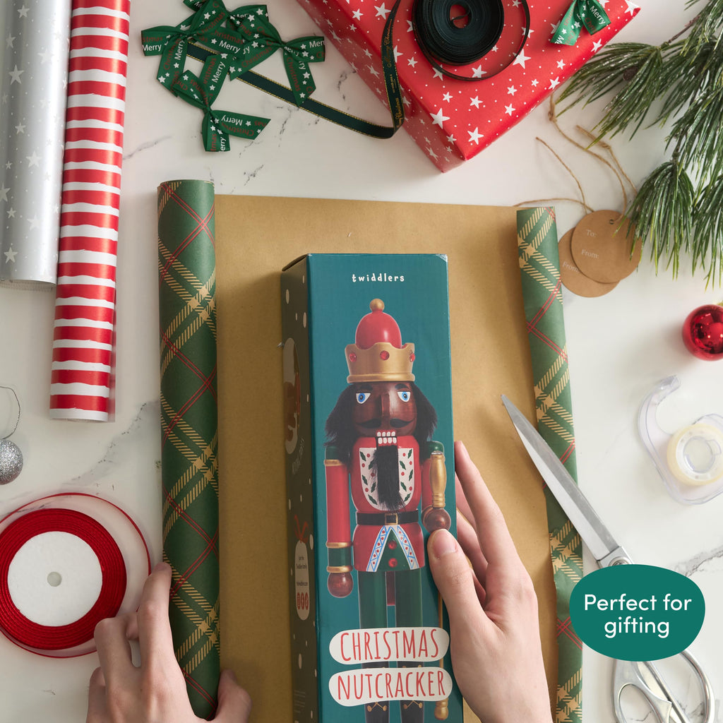 THE TWIDDLERS 12-Inch Wooden Nutcracker Christmas Decor African American King Soldier - Decorative Christmas Nutcracker Figures, Nutcracker Christmas Decorations, Cascanueces de Navidad with Gift Box