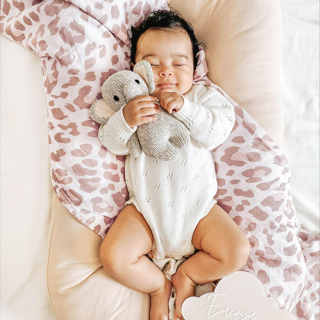 LifeTree Muslin Swaddle Blankets, Baby Swaddling Wrap Nursery Blanket Unisex, Soft 70% Viscose from Bamboo and 30% Cotton, Large 47 x 47 inches, Bear & Checkered Swaddle Blanket