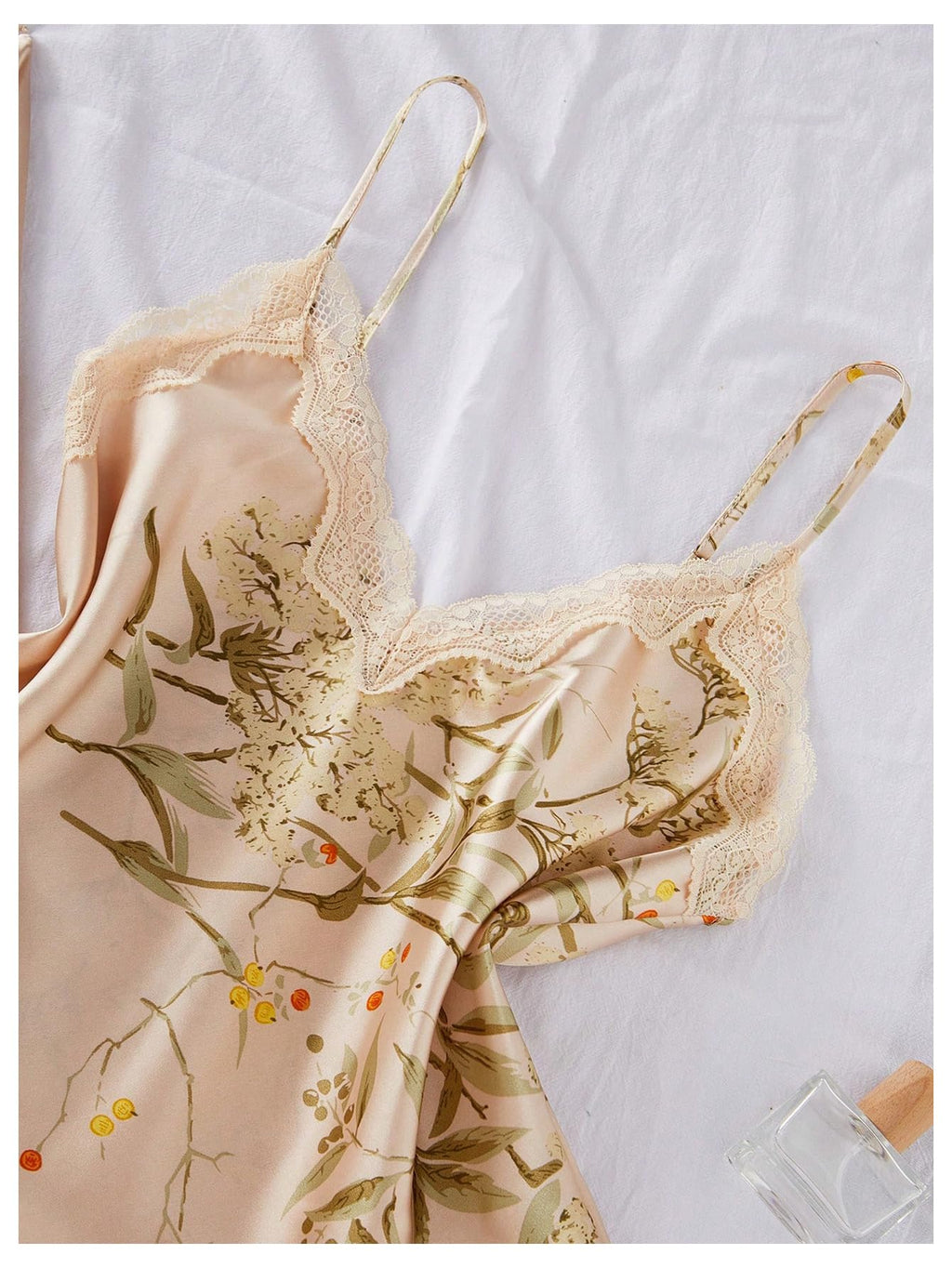 GORGLITTER Women's 5 Piece Floral Print Satin Pajama Set Nightgown Robe Cami Shorts Sleepwear with Storage Bag