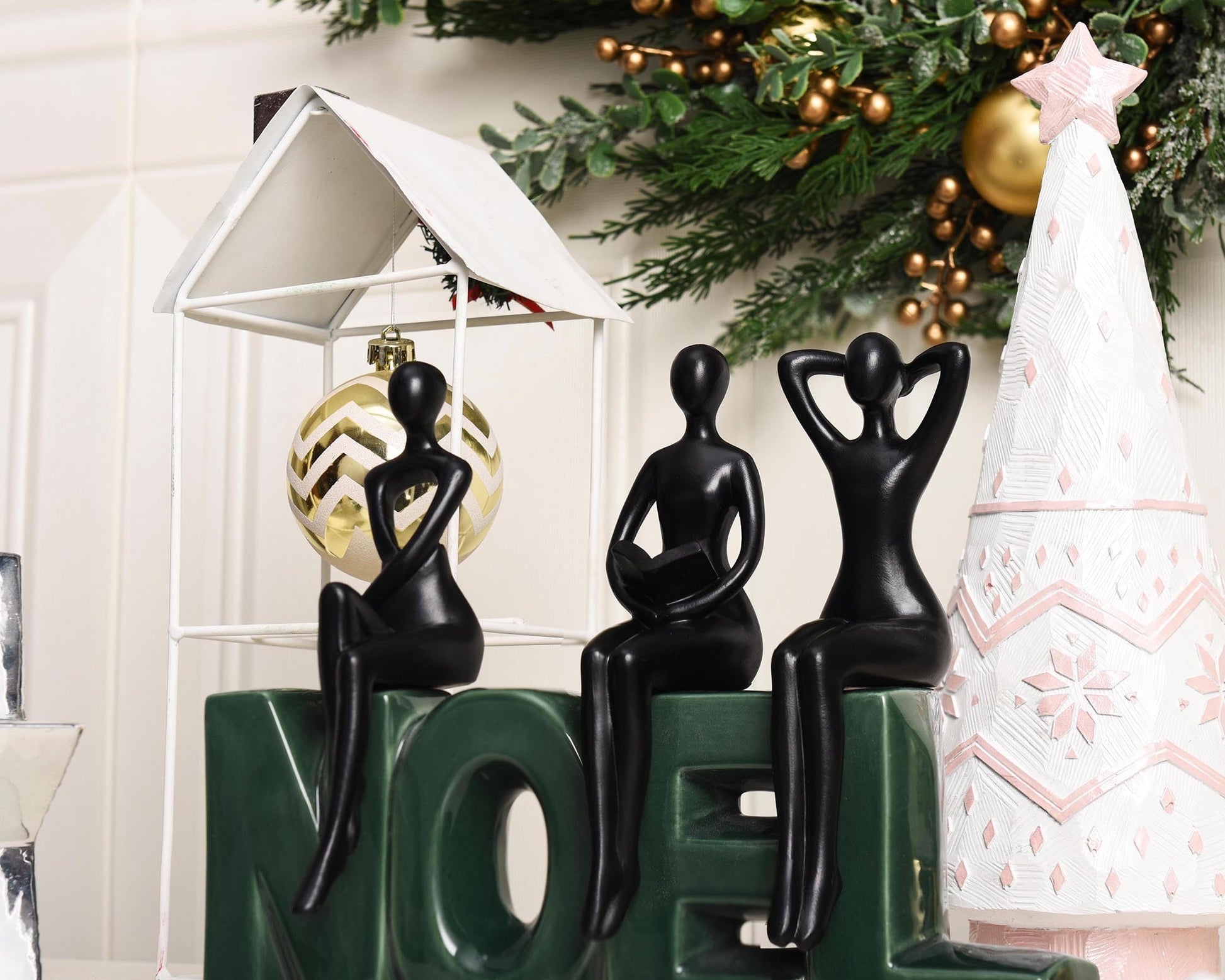 Quoowiit Gold Decor Thinker Statue Decor Book Shelf Decor, Abstract Statue Ornament Office Decor Modern Home Decor Decorations for Living Room Collectable Figurines Coffee Table Decor 3 Piece