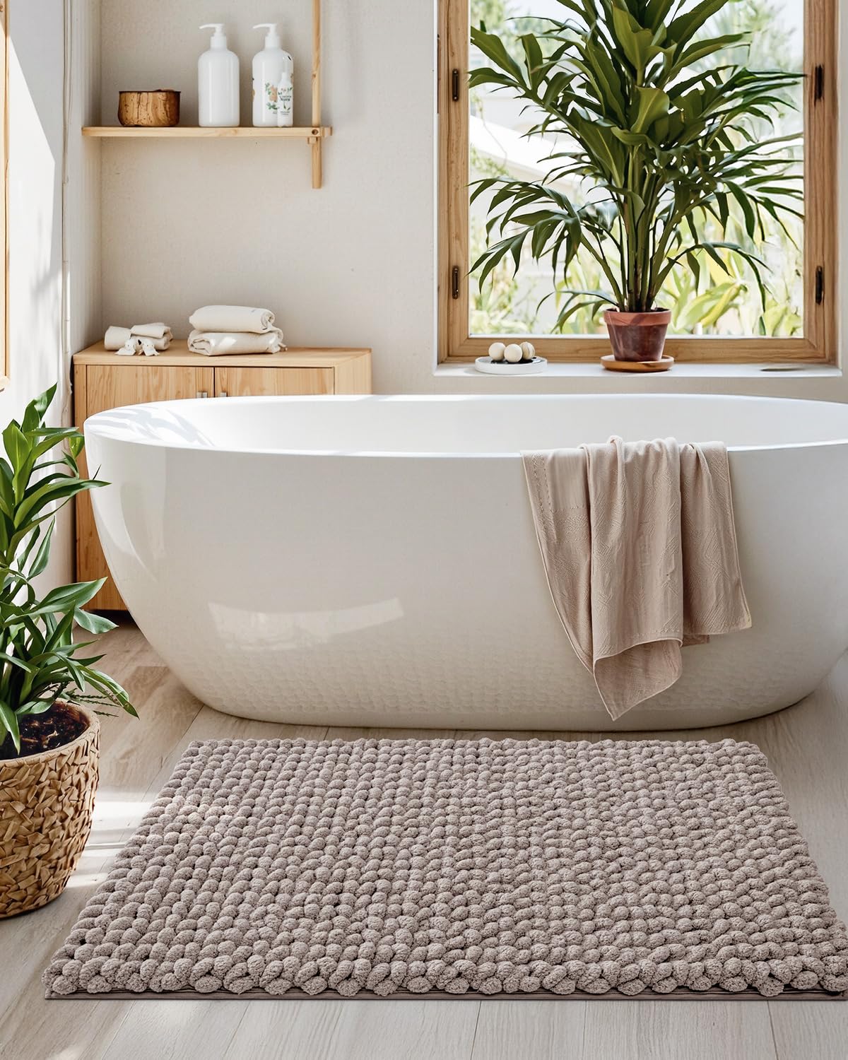 LUMI Luxury Bathroom Rug, Ultra Soft Quick Dry Bath Mat, Non-Slip Absorbent Thick Chenille Bath Rug, Cozy Braid Design Floor Mat for Bathtub, Sink, Laundry, Bedroom, White, 24"x36"